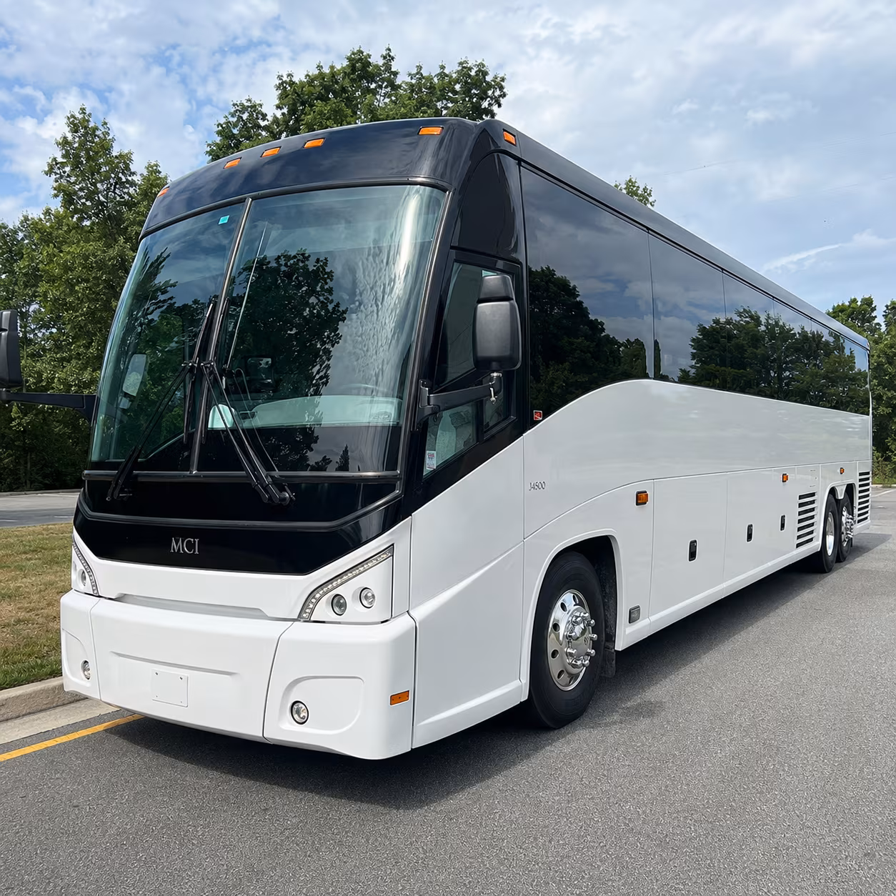 concert shuttle buses up us 52 to target center and xcel energy center