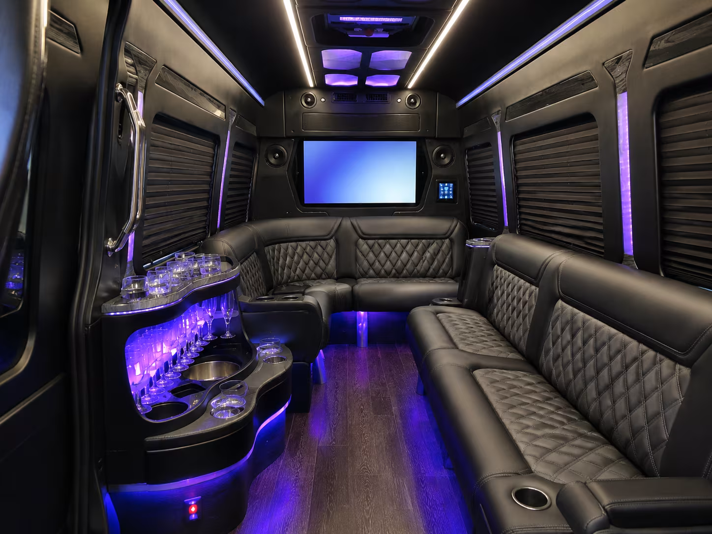 wine tour bus rentals to morgan creek vineyards and new ulm